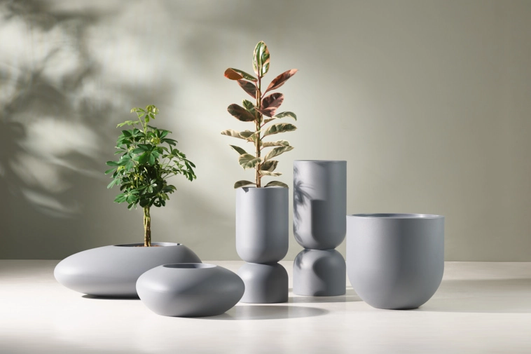 Donice na taras w kolorze szarym nowoczesne